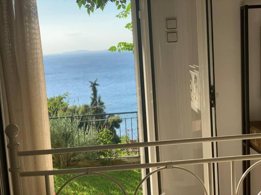 Markopoulon Oropou Amfiteatrico Sea View - Kalamos Attiki 아파트 외부 사진